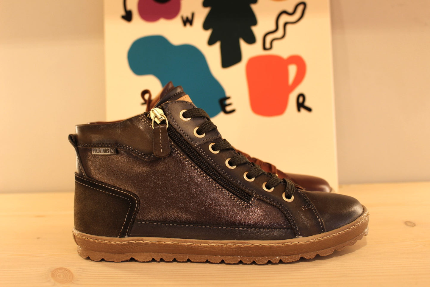 Sneaker femme en cuir métallisé, croûte vert ou acajou PIKOLINOS