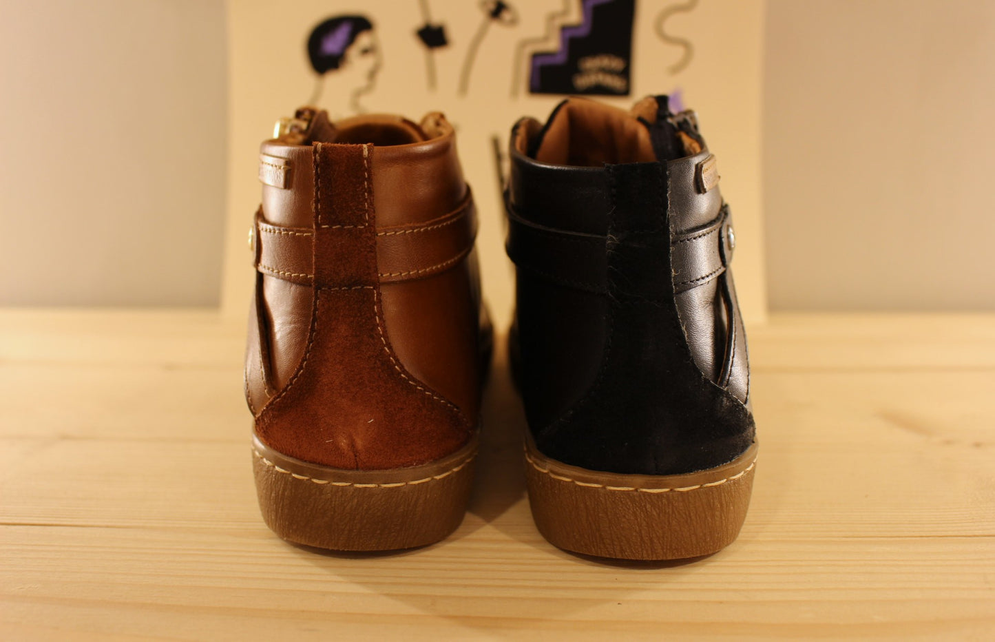 Basket femme en cuir marron clair ou noir PIKOLINOS