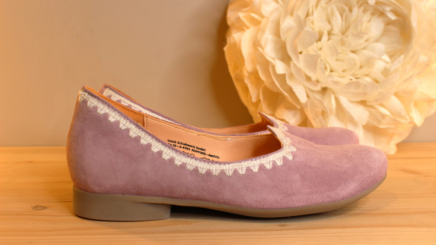 Ballerine en velours rose et surpiqûres blanche Fabrication autrichienne THINK