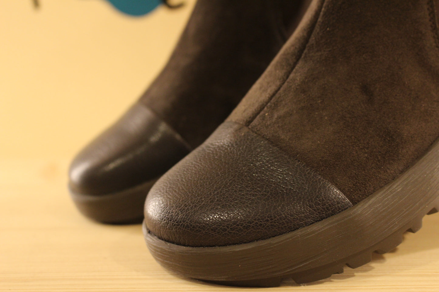 Bottines chelsea en cuir velours chocolat et métallisé THNK