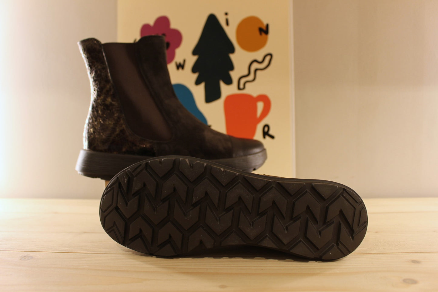 Bottines chelsea en cuir velours chocolat et métallisé THNK