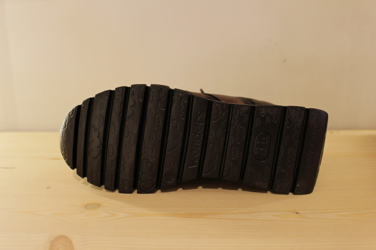 Basket à enfiler cuir noir ou bordeuax WONDERS