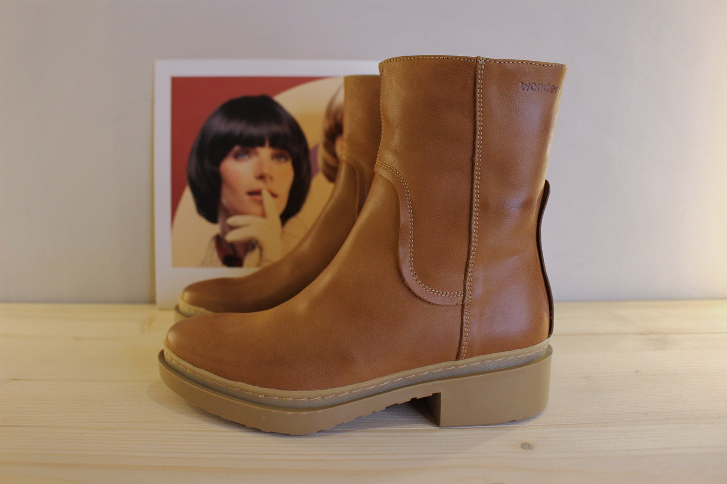 Bottines femme en cuir marron semelle extra légère WONDERS