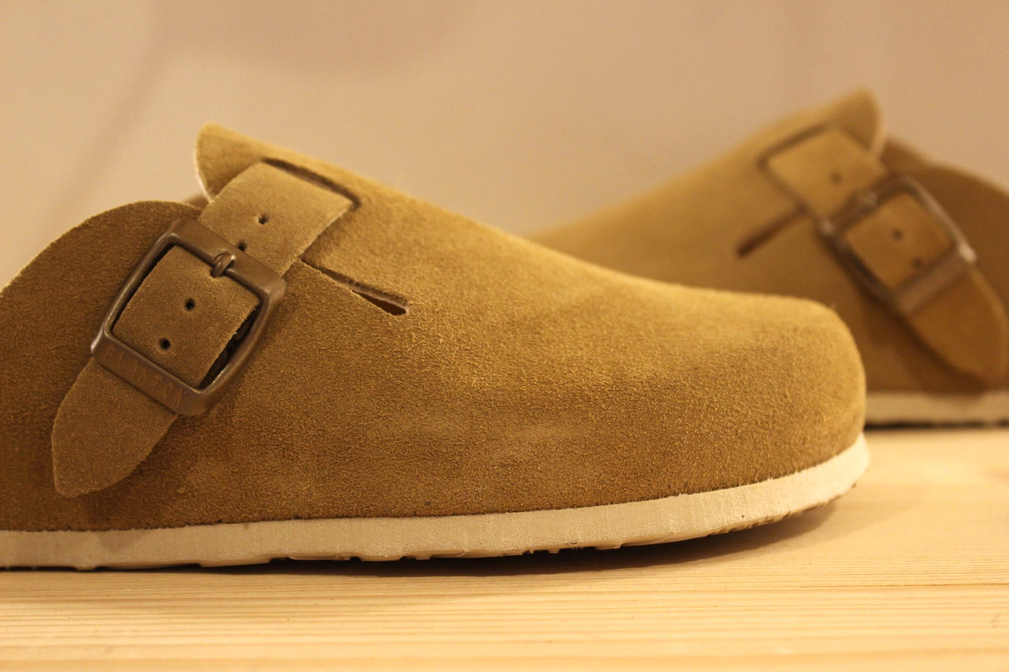 Sabot pour femme en cuir velours semelle anatomique PLAKTON