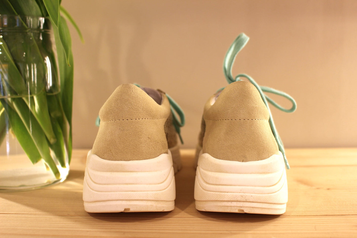 Sneaker cuir perforé et métallisé gold VADDIA semelle amovible