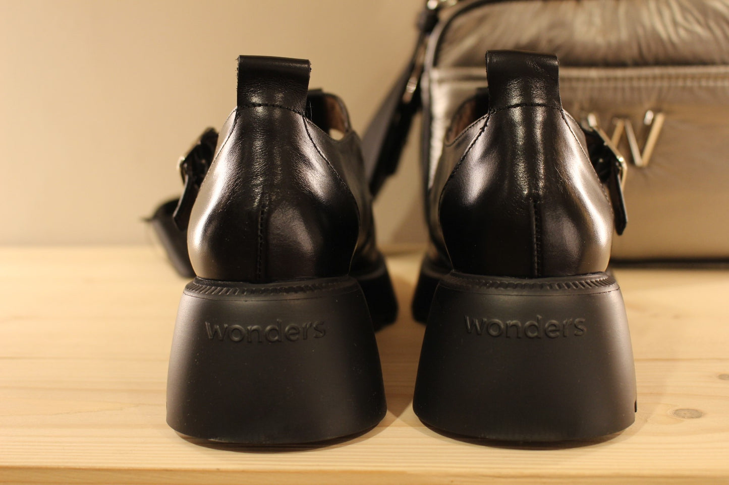 Chaussures WONDERS - C-7221