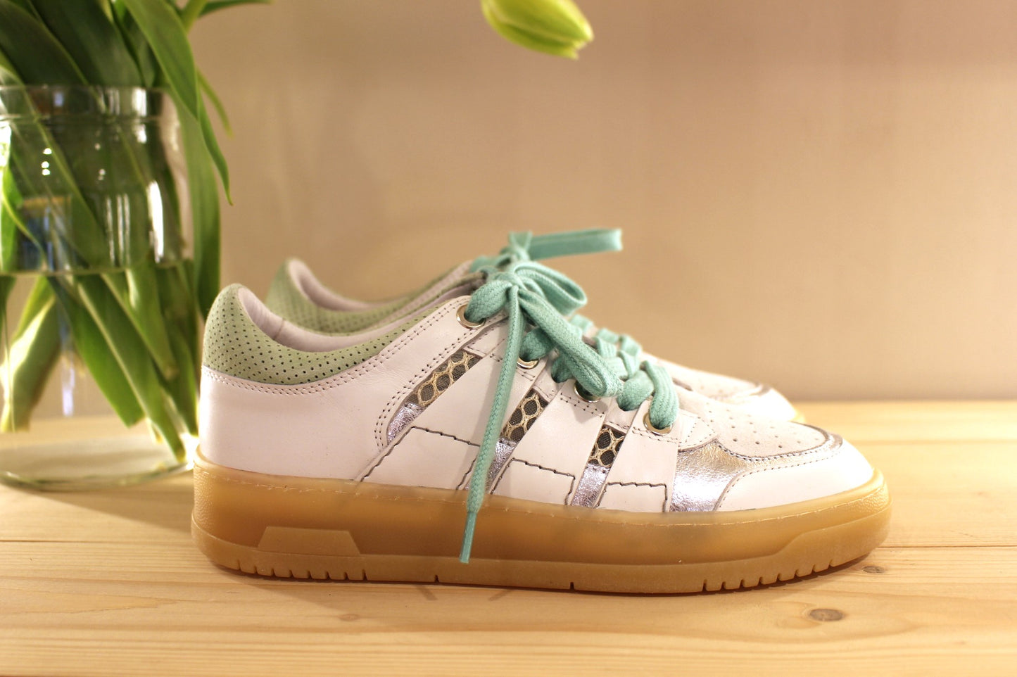 Sneaker cuir blanc et métallisé argent VADDIA semelle amovible