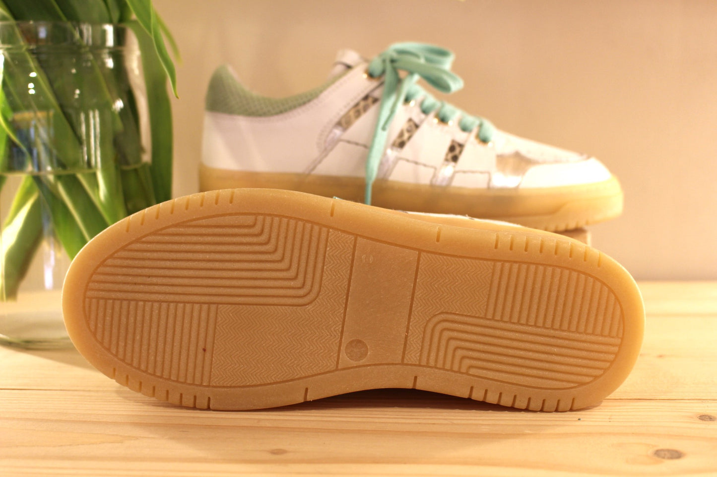 Sneaker cuir blanc et métallisé argent VADDIA semelle amovible