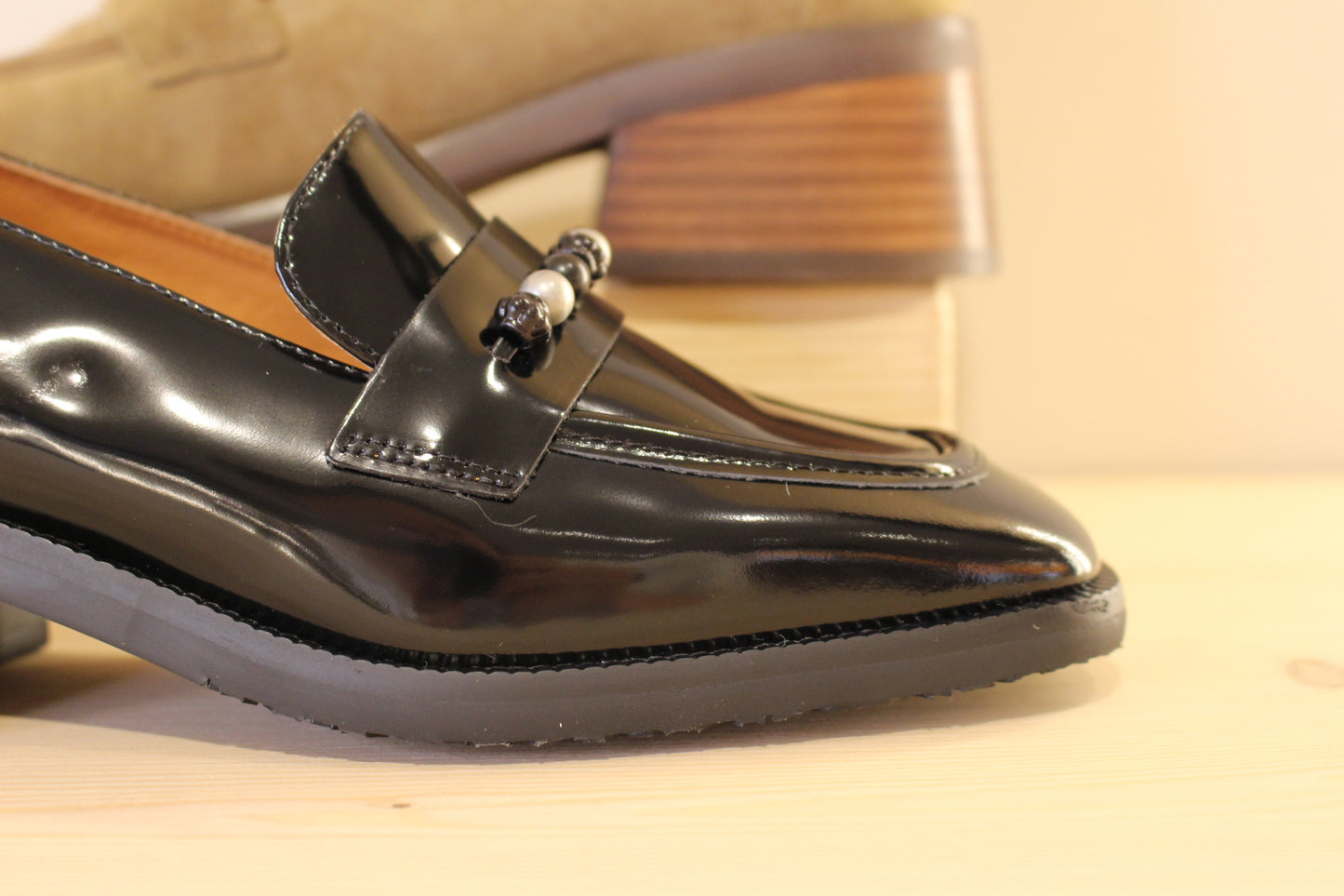 Mocassin femme cuir noir ou argile MAMZELLE