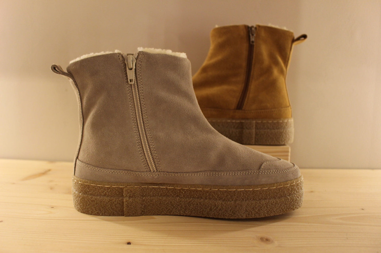 Bottine italienne pour femme en cuir et doublées chaud semelle compensée PATGOA