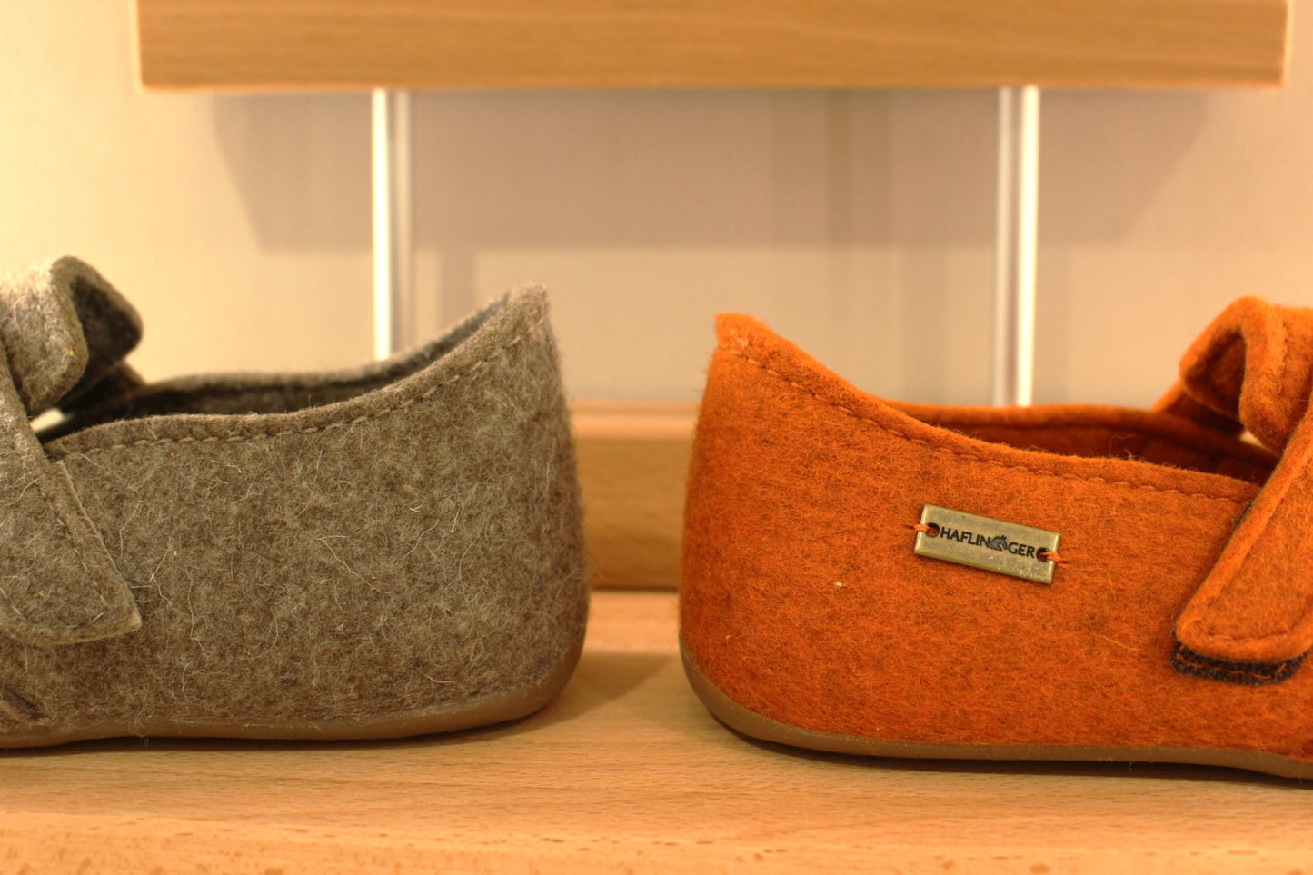 Chausson homme femme HAFLINGER en pure laine gris ou orange