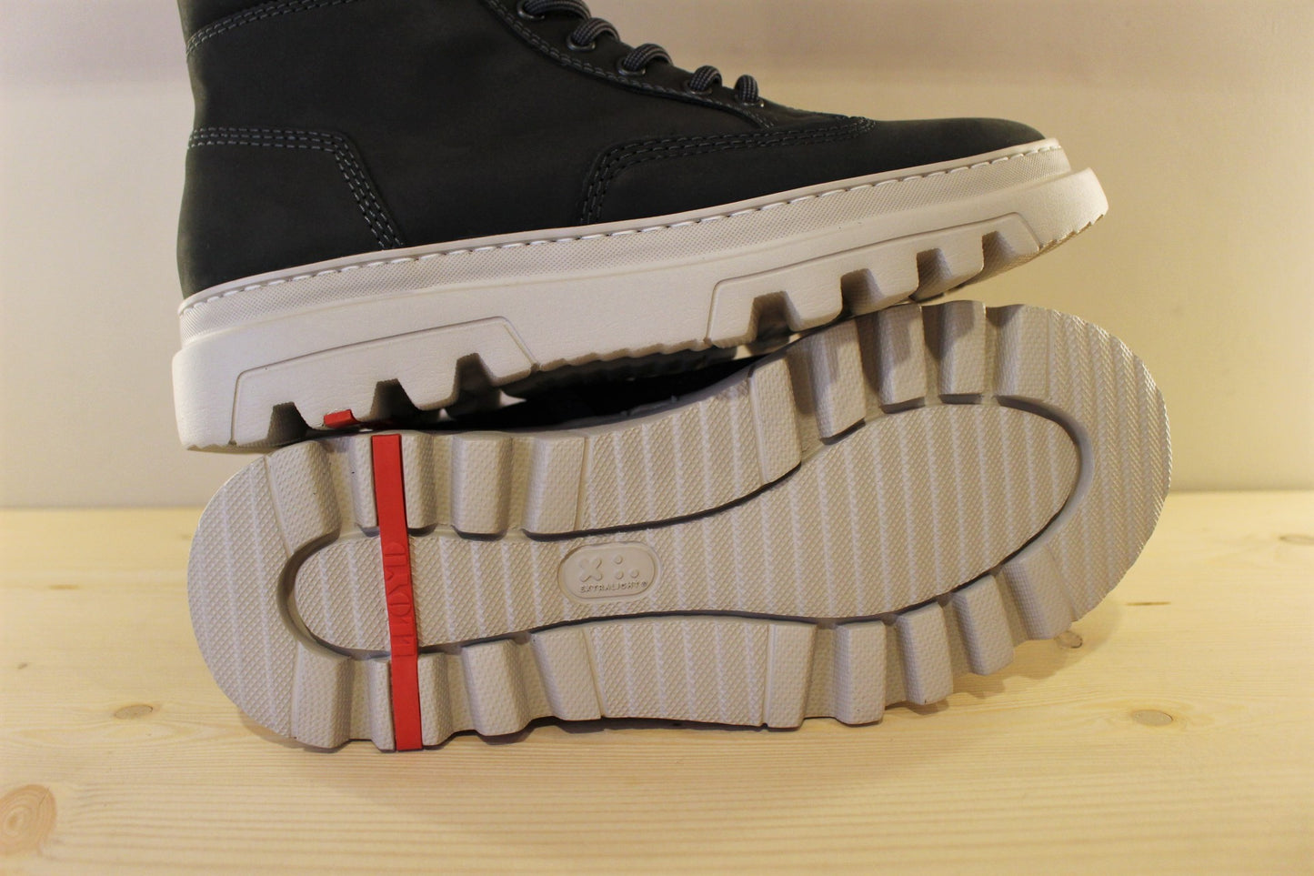 Bottines cuir gras gris LLOYD semelle amovible