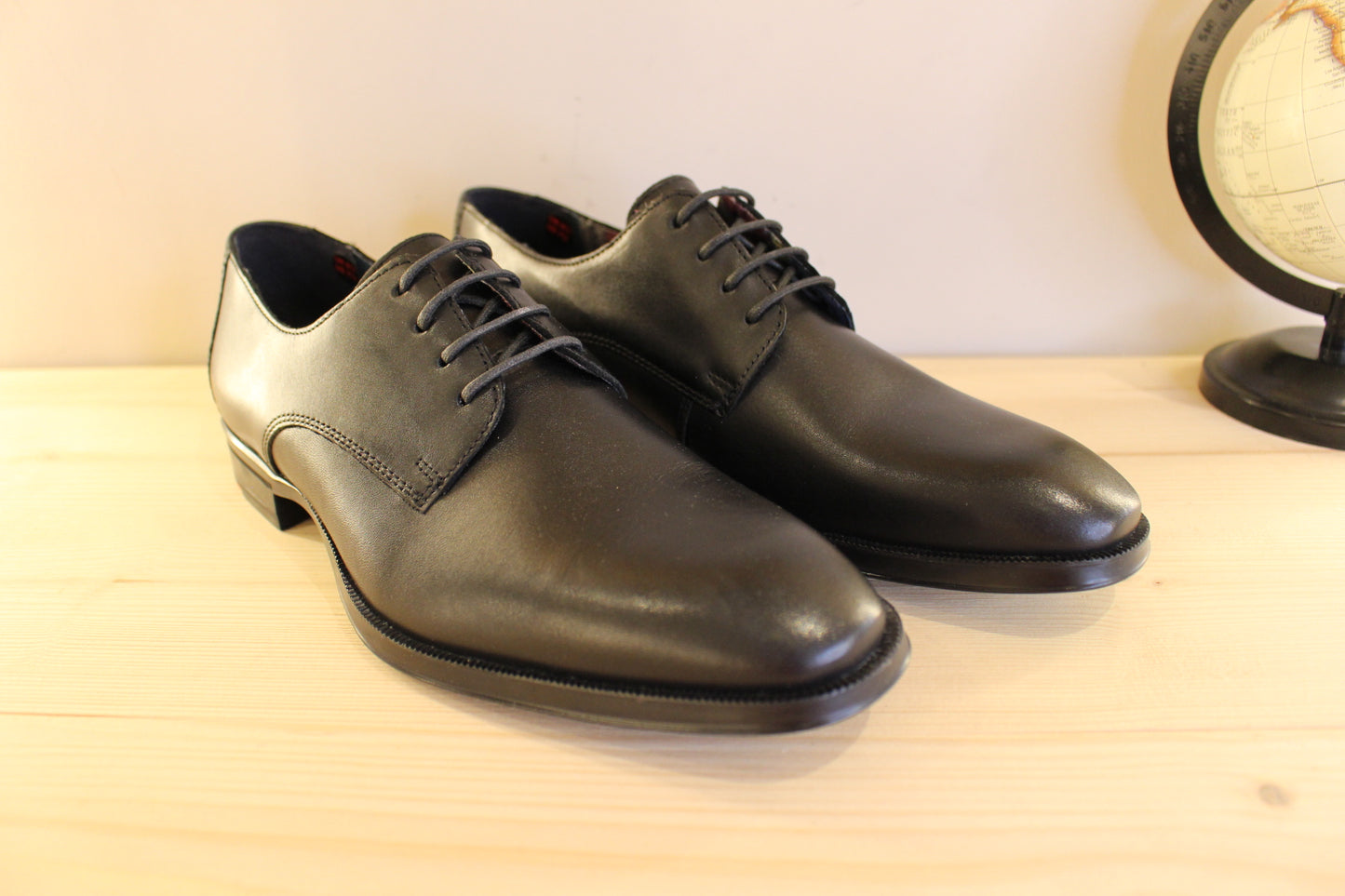 Derby cuir noir semelle gomme extra souple LLOYD
