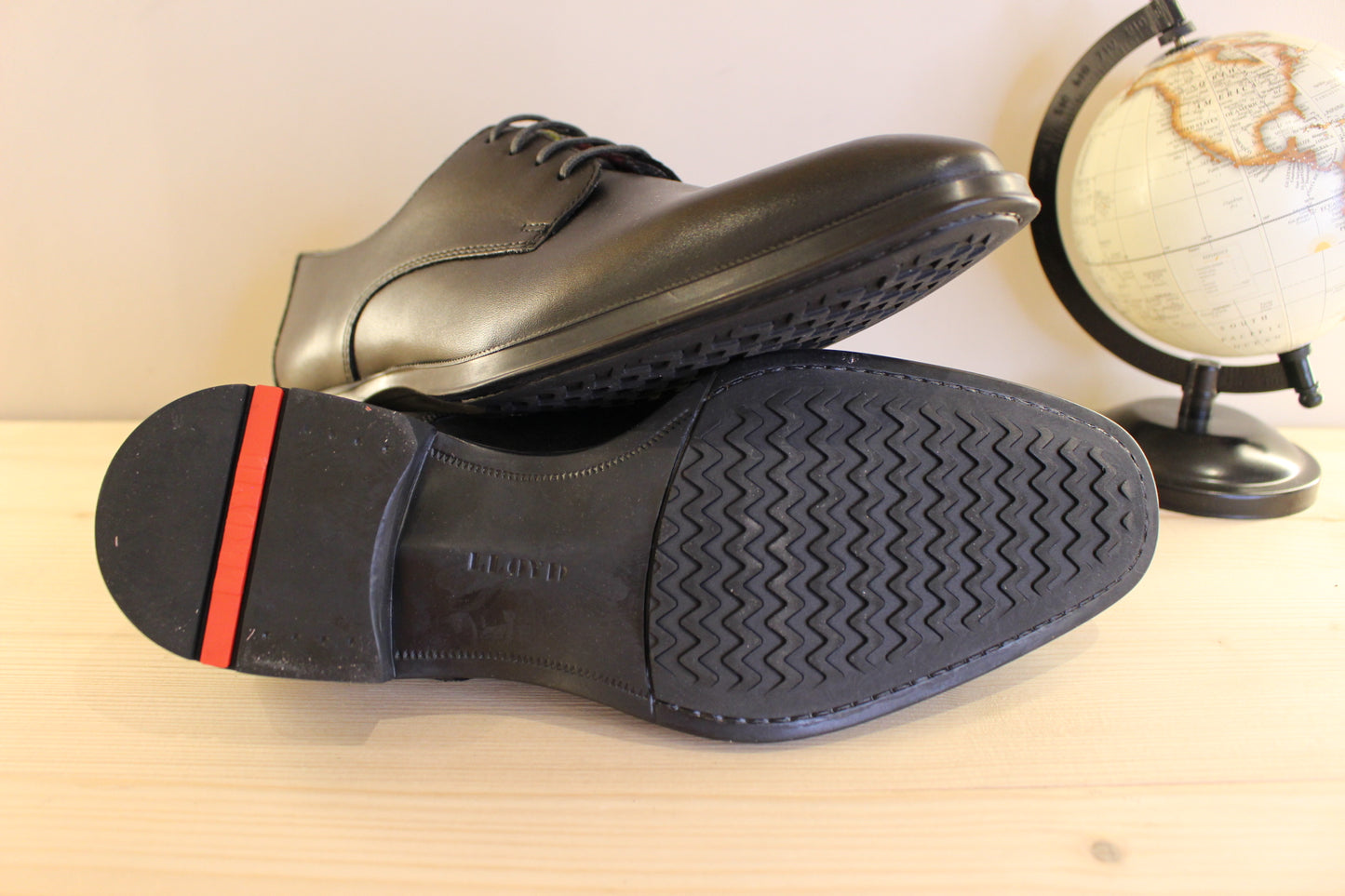 Derby cuir noir semelle gomme extra souple LLOYD