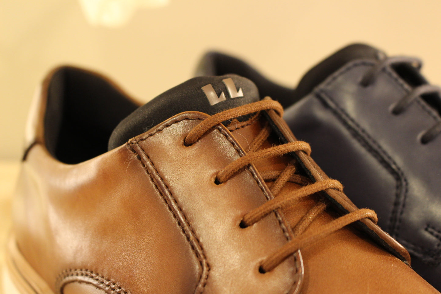 Derby sport camel ou bleu avec semelles amovibles LLOYD