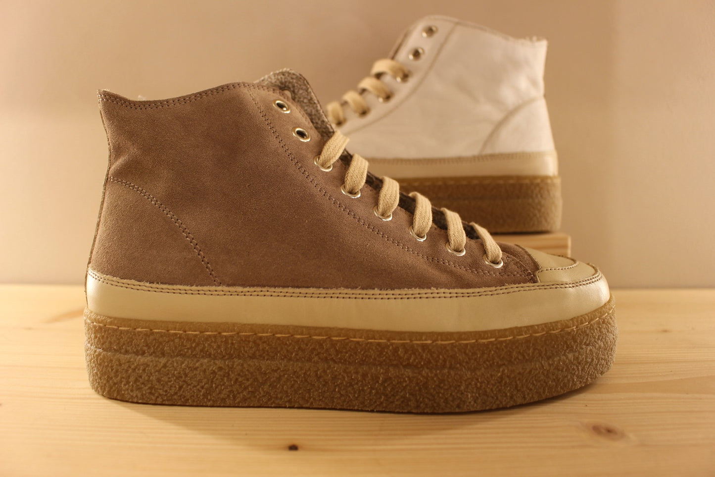 Basket italienne pour femme en cuir et doublées polaire semelle compensée