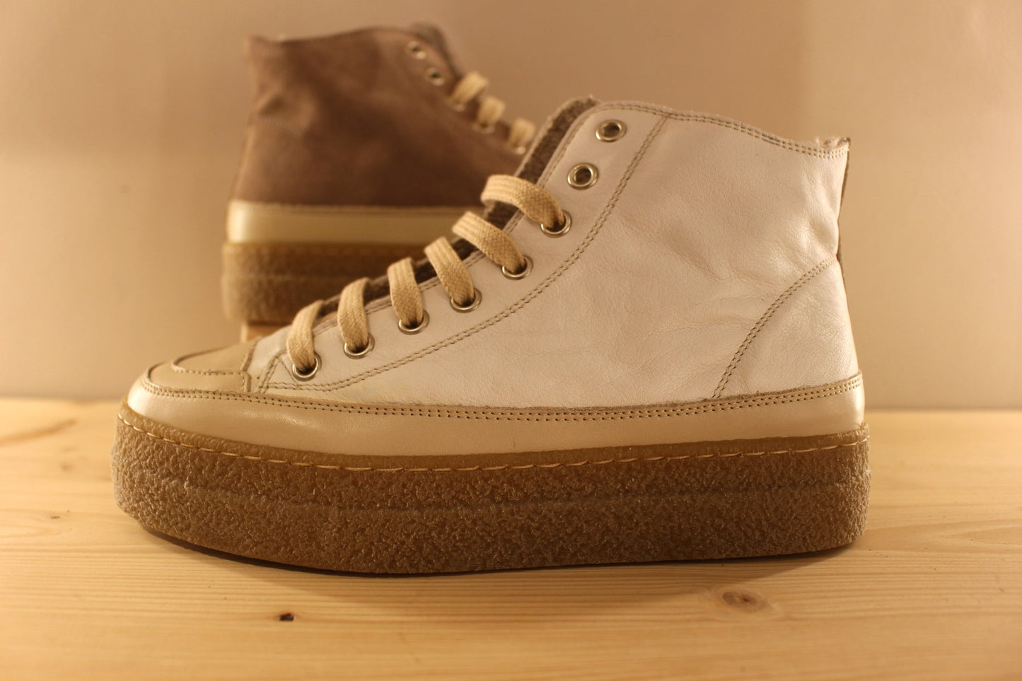 Basket italienne pour femme en cuir et doublées polaire semelle compensée