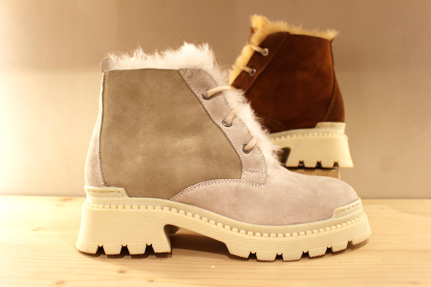 Bottines chaudes en cuir marron ou blanc cassé HOOPER