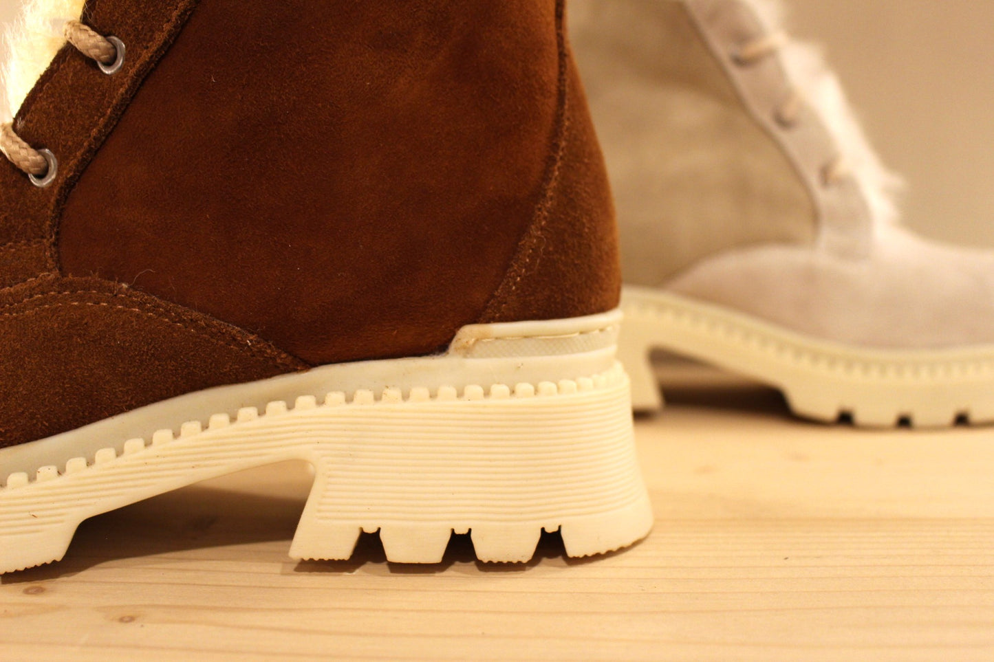 Bottines chaudes en cuir marron ou blanc cassé HOOPER