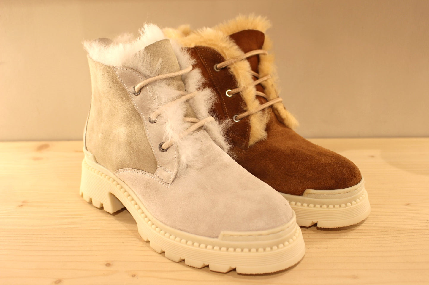 Bottines chaudes en cuir marron ou blanc cassé HOOPER