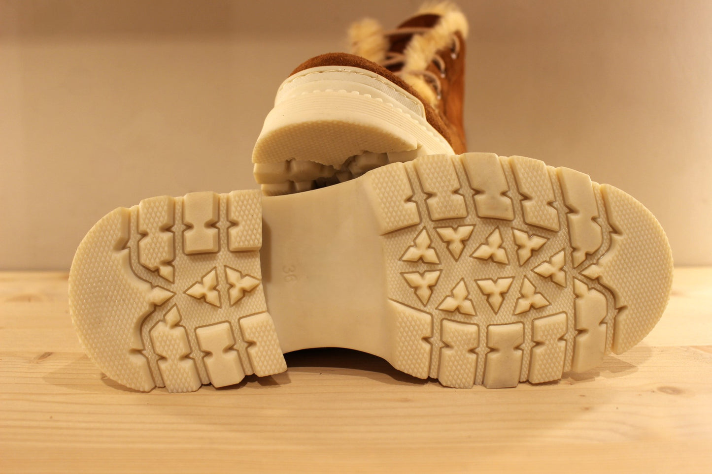 Bottines chaudes en cuir marron ou blanc cassé HOOPER
