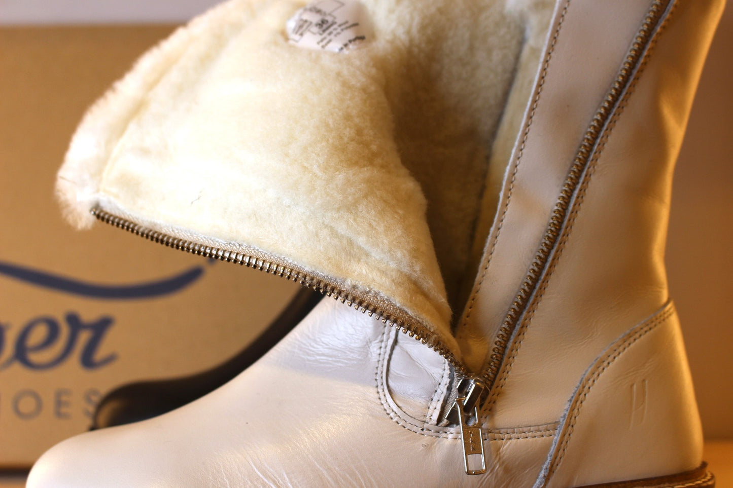 Bottes cuir noir ou blanc deux zips doublure laine HOOPER
