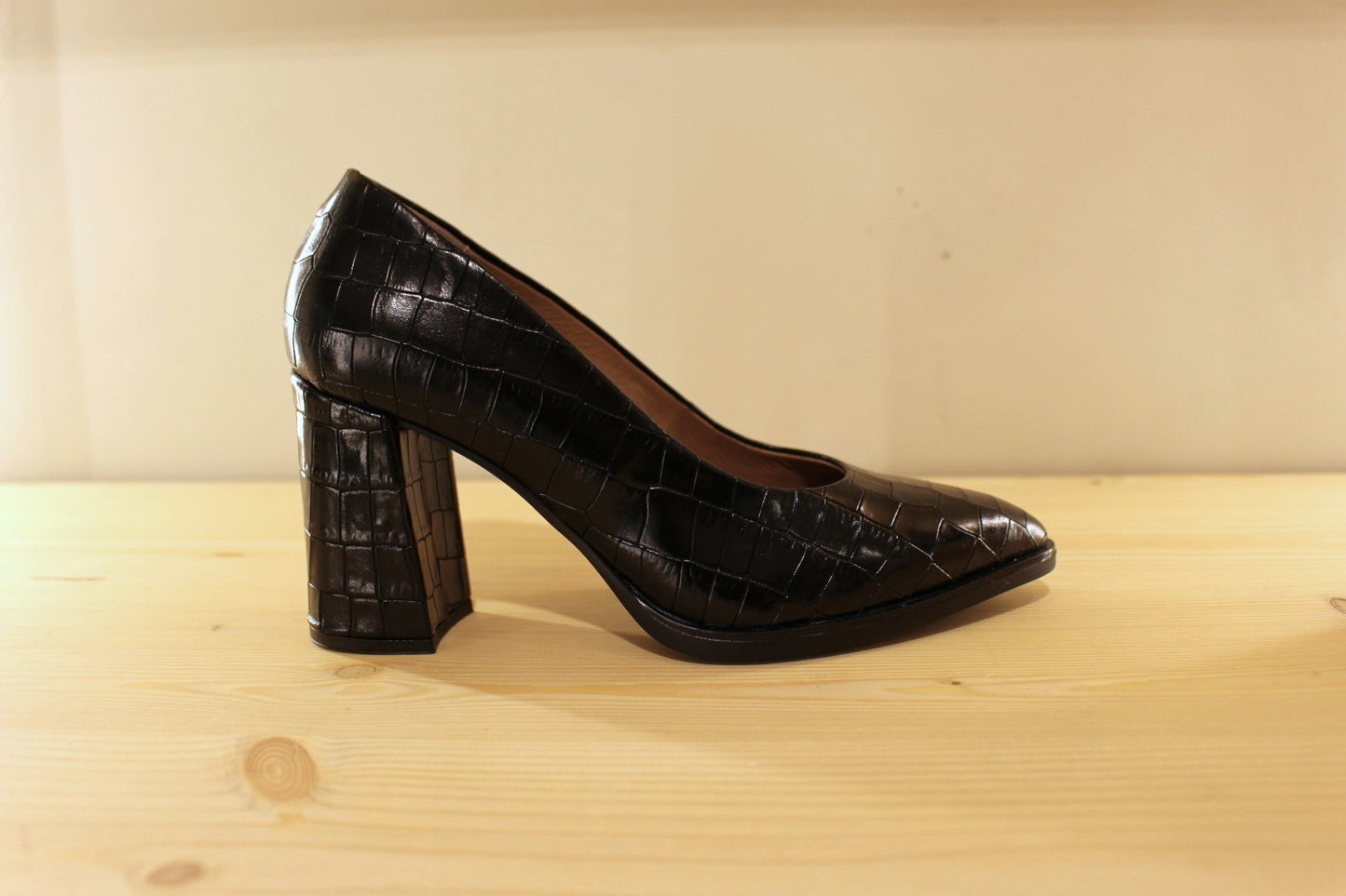 Escarpin WONDERS en cuir imprimé noir
