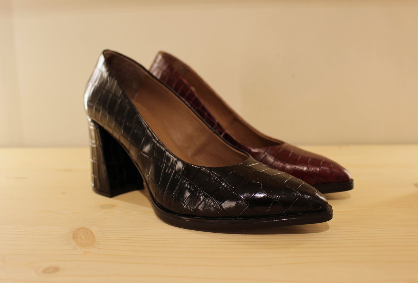 Escarpin WONDERS en cuir imprimé noir