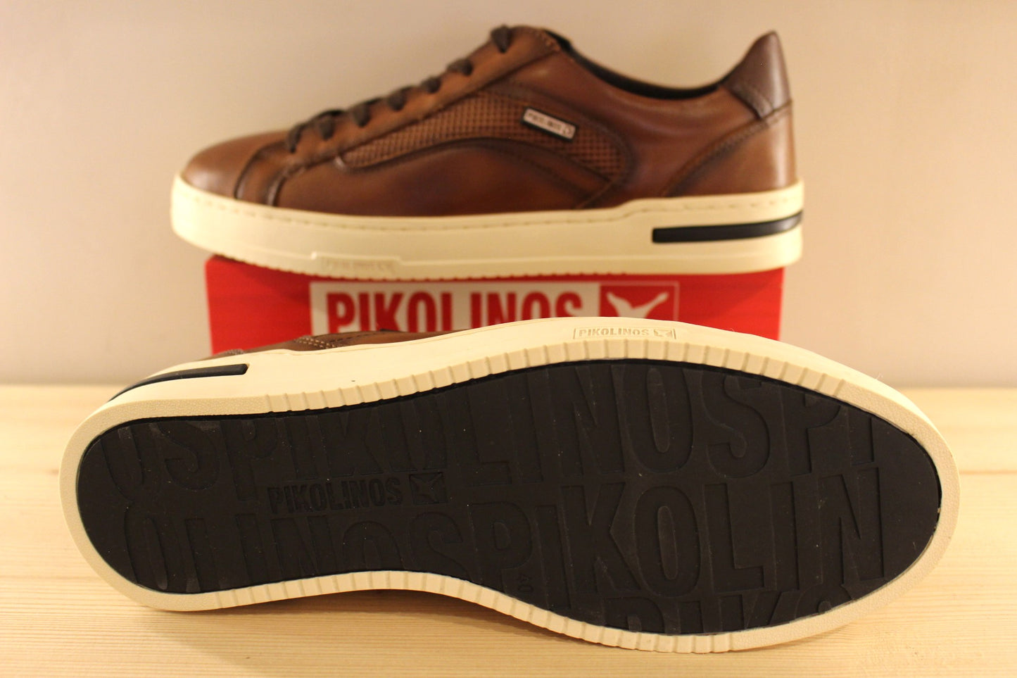 Basket homme en cuir marronet semelle amovible PIKOLINOS