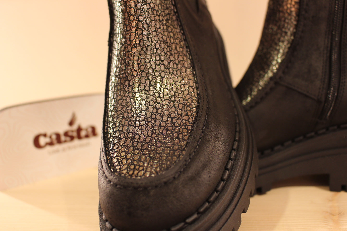 Bottines cuir gras noir semelle épaisse CASTA