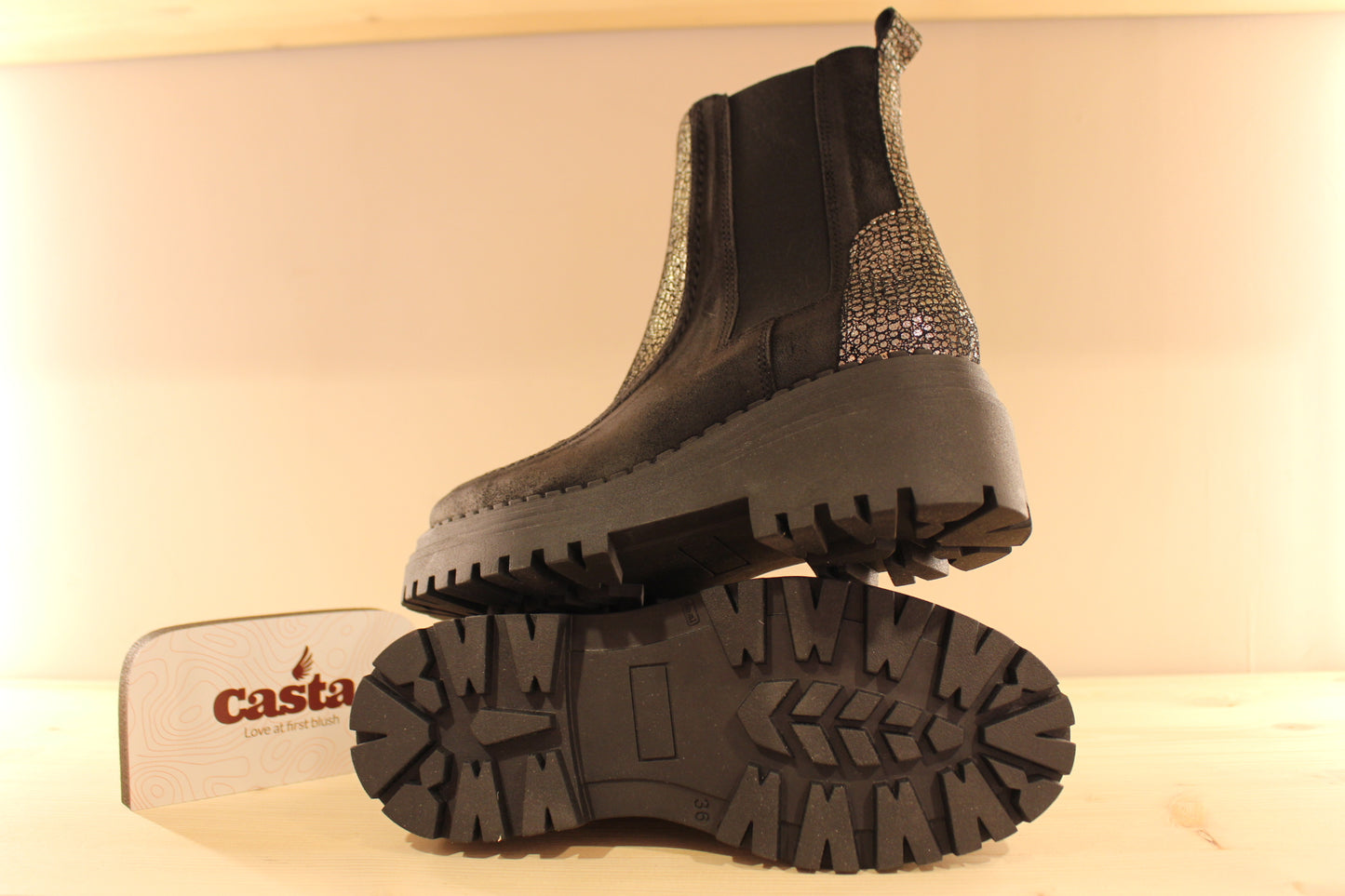 Bottines cuir gras noir semelle épaisse CASTA