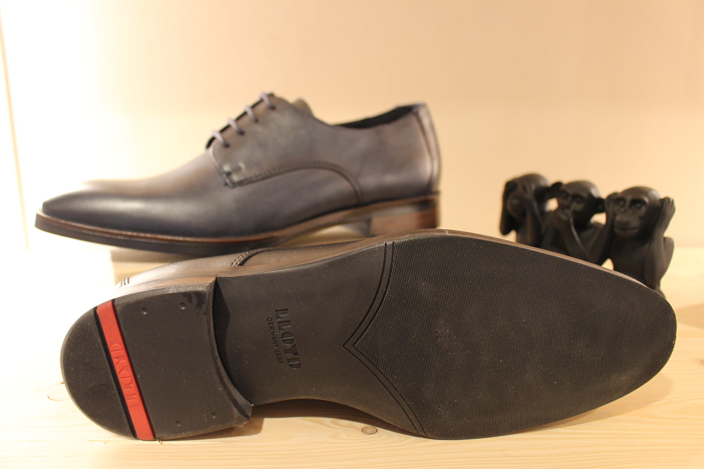 Derby habillé cuir bleu ou noir LLOYD