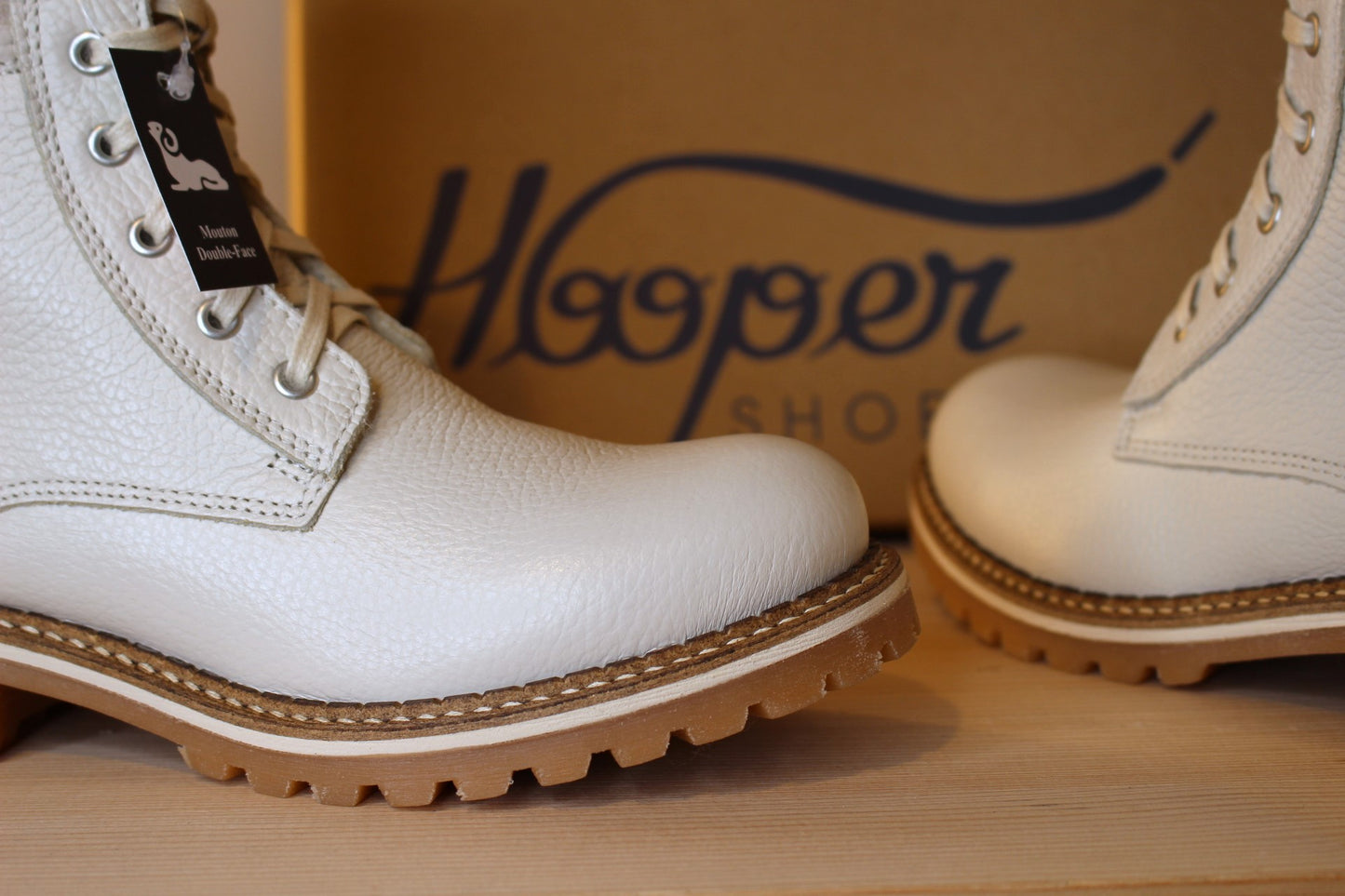 Bottines HOOPER cuir blanc cassé et doublure laine semelle épais et cranté