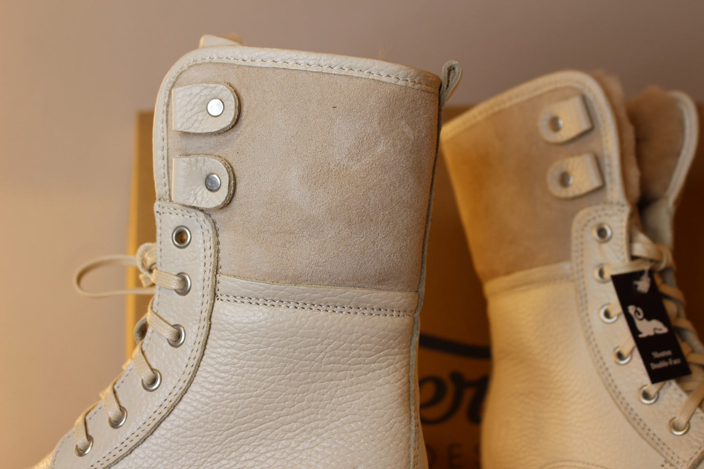 Bottines HOOPER cuir blanc cassé et doublure laine semelle épais et cranté