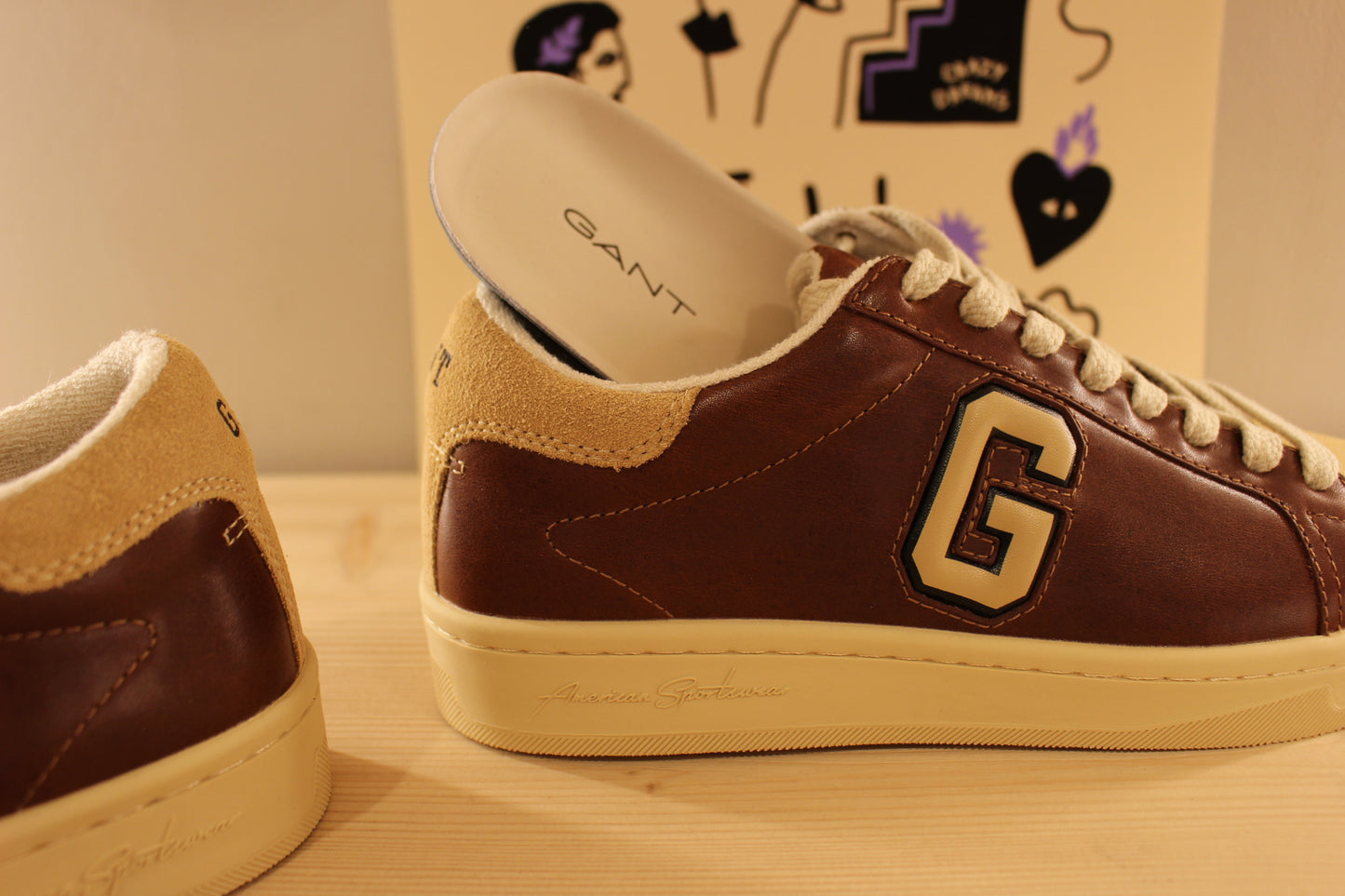 Sneakers homme en cuir marron chocolat et caoutchouc beige GANT