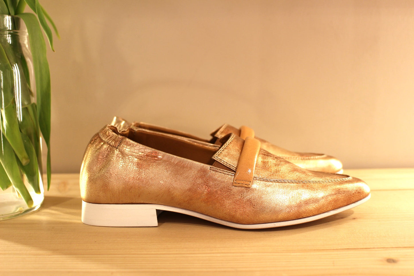 Mocassin cuir métallisé gold semelle interne amovible CASTA