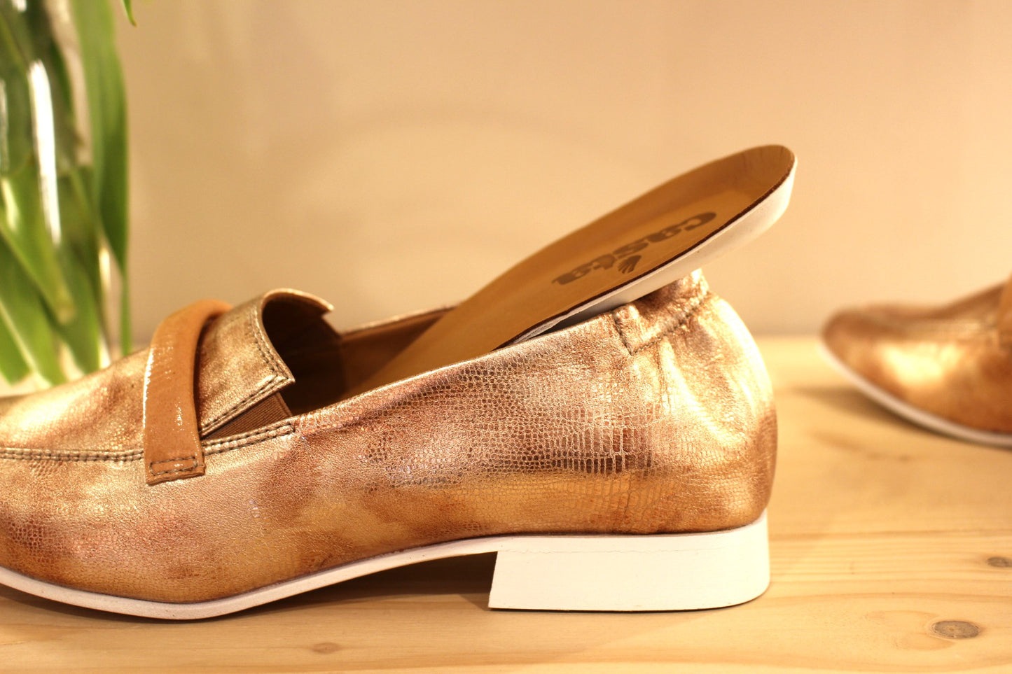 Mocassin cuir métallisé gold semelle interne amovible CASTA