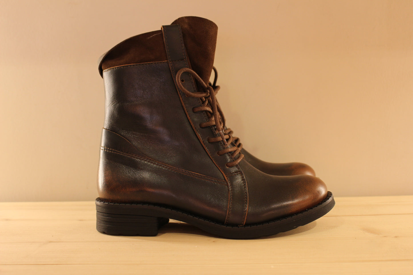 Bottines chocolat avec semelle amovible CASTA fabrication portugaise