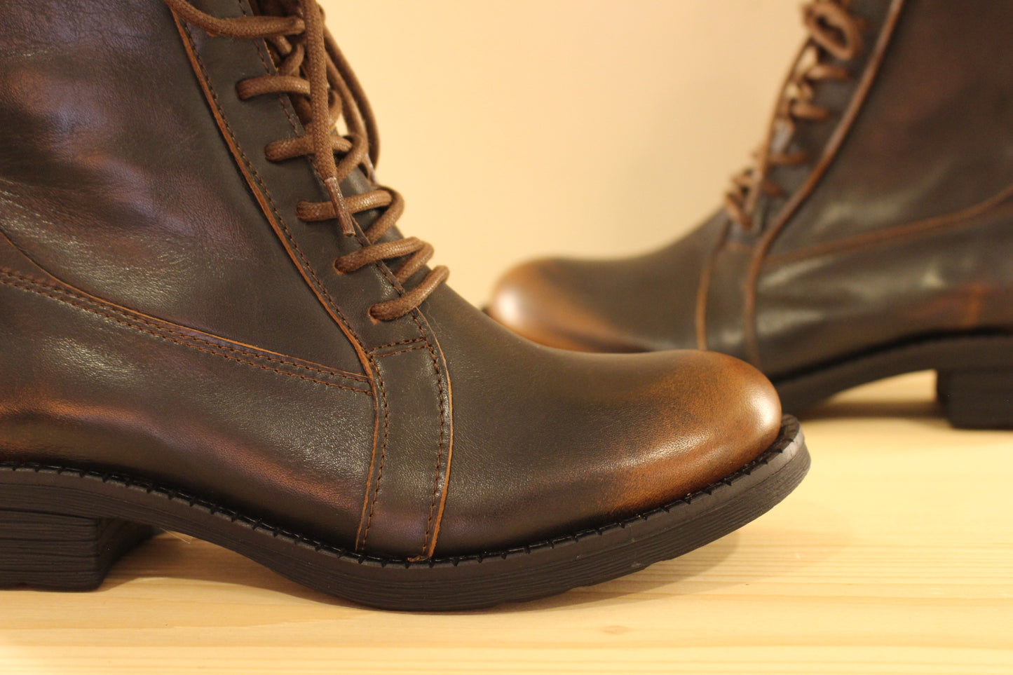 Bottines chocolat avec semelle amovible CASTA fabrication portugaise