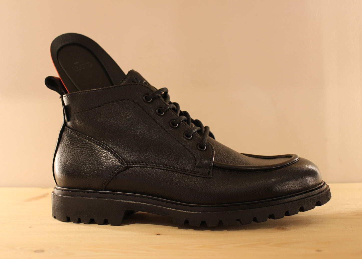 Bottines à lacet en cuir noir ou cognac et membrane Gore-tex LLOYD