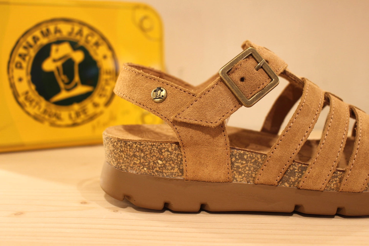 Sandales cuir semelles anatomique réglage scratch PANAMA JACK
