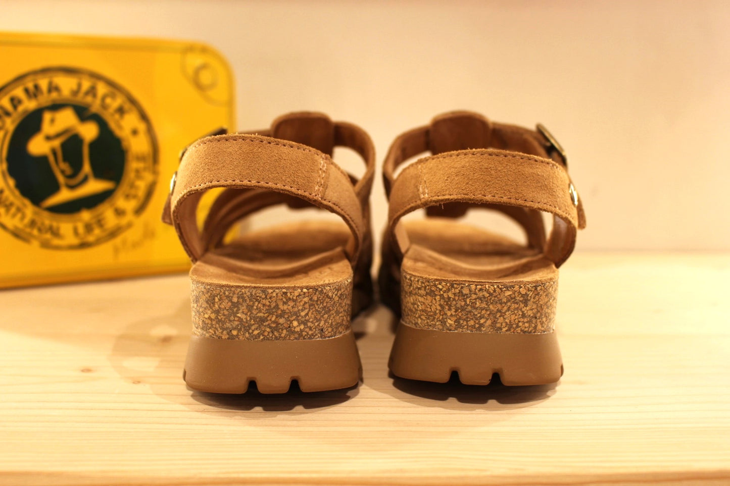 Sandales cuir semelles anatomique réglage scratch PANAMA JACK