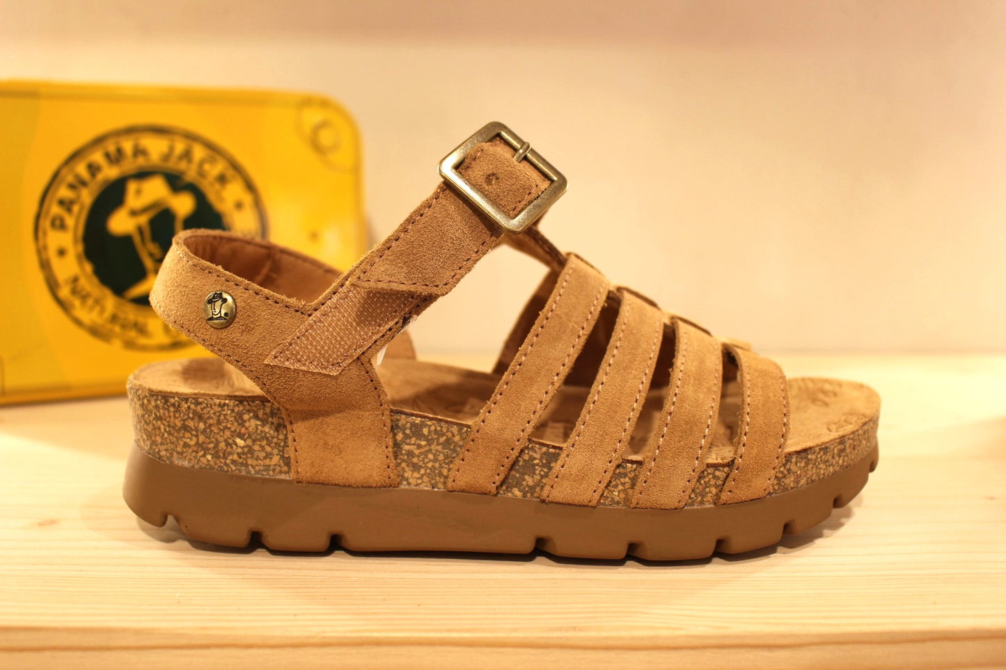 Sandales cuir semelles anatomique réglage scratch PANAMA JACK