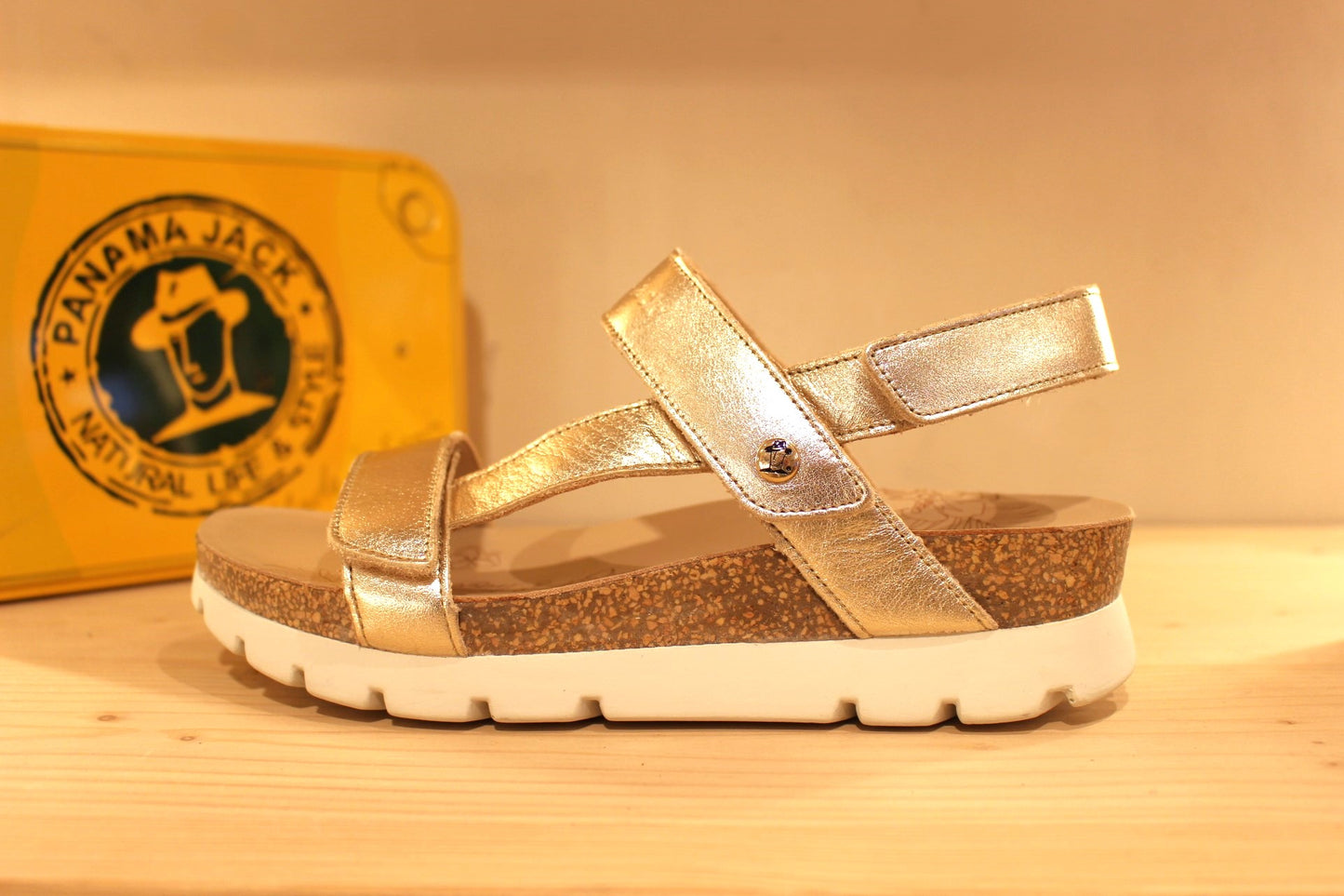 Sandale cuir et scratch fabrication espagnole PANAMA JACK