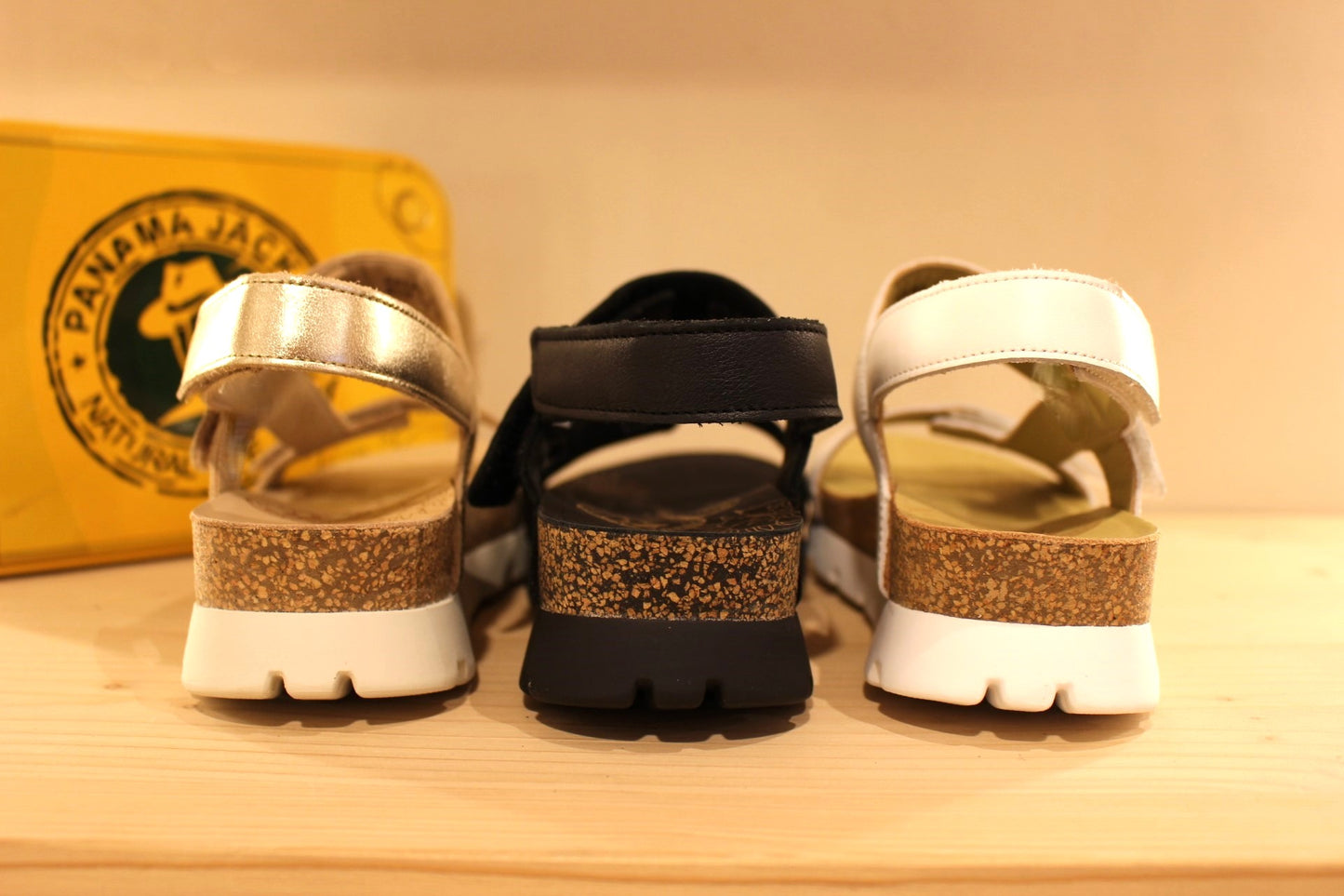 Sandale cuir et scratch fabrication espagnole PANAMA JACK