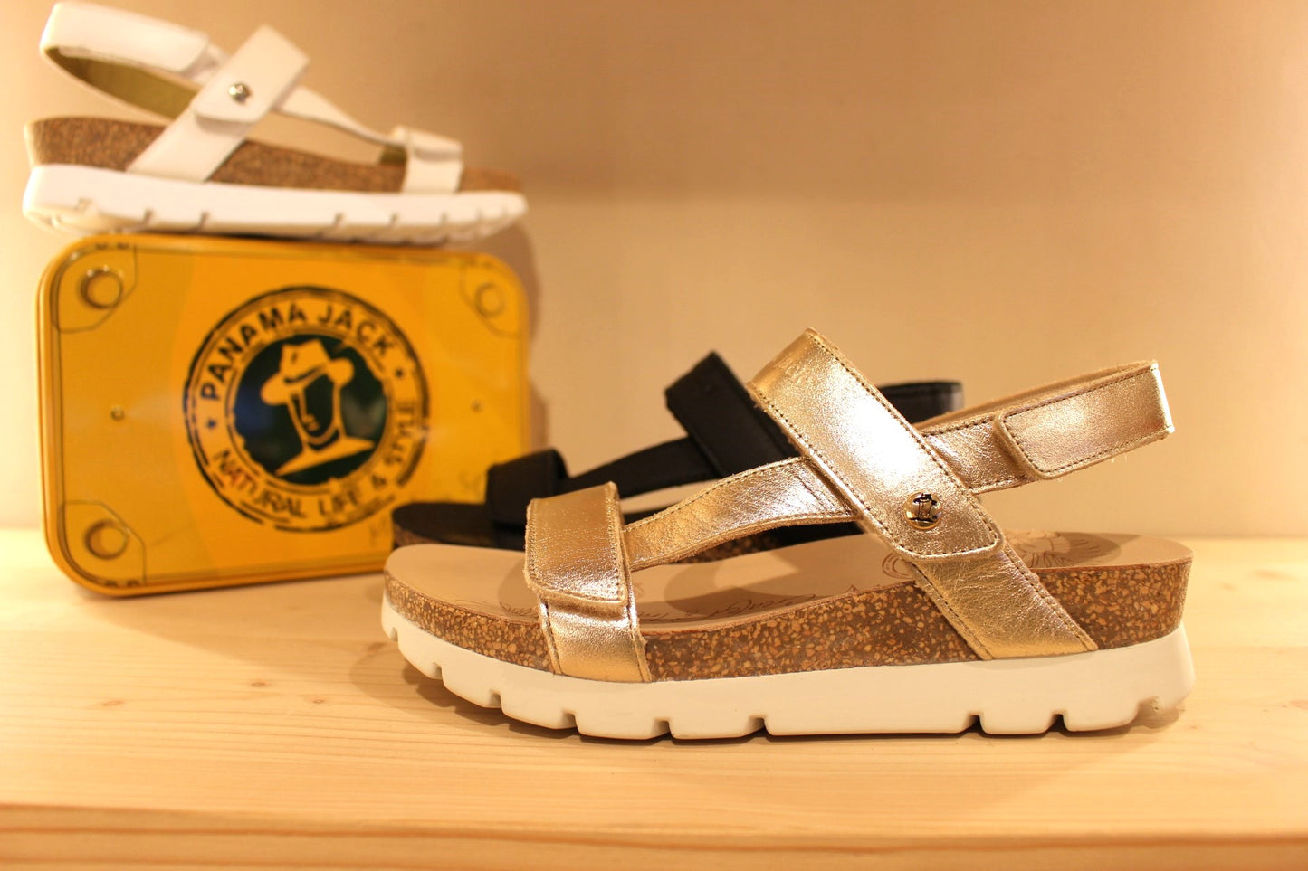 Sandale cuir et scratch fabrication espagnole PANAMA JACK