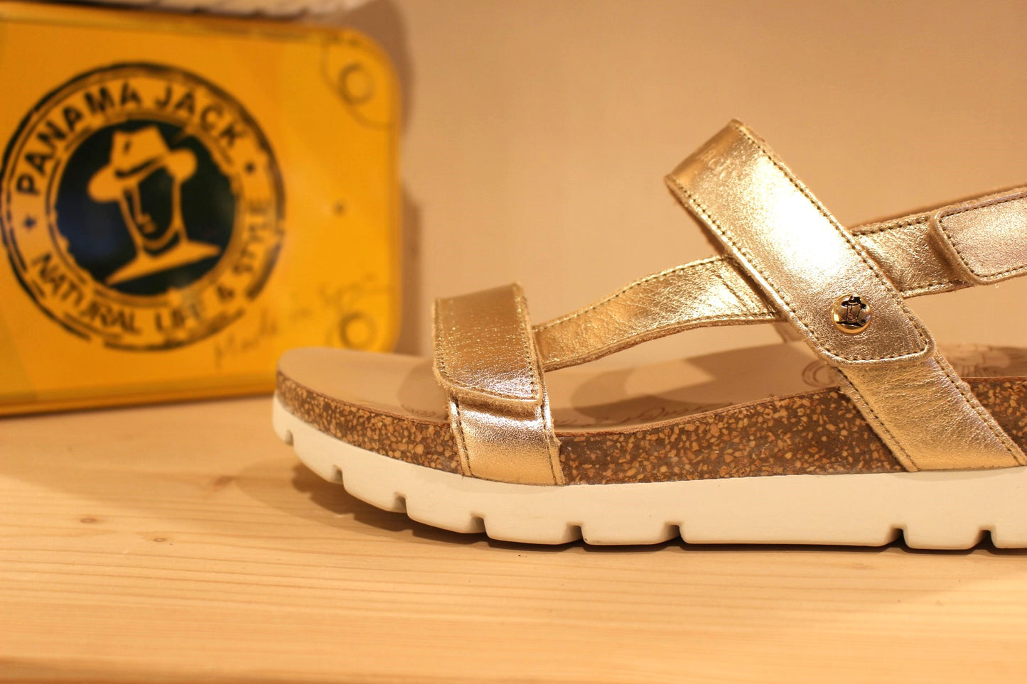 Sandale cuir et scratch fabrication espagnole PANAMA JACK