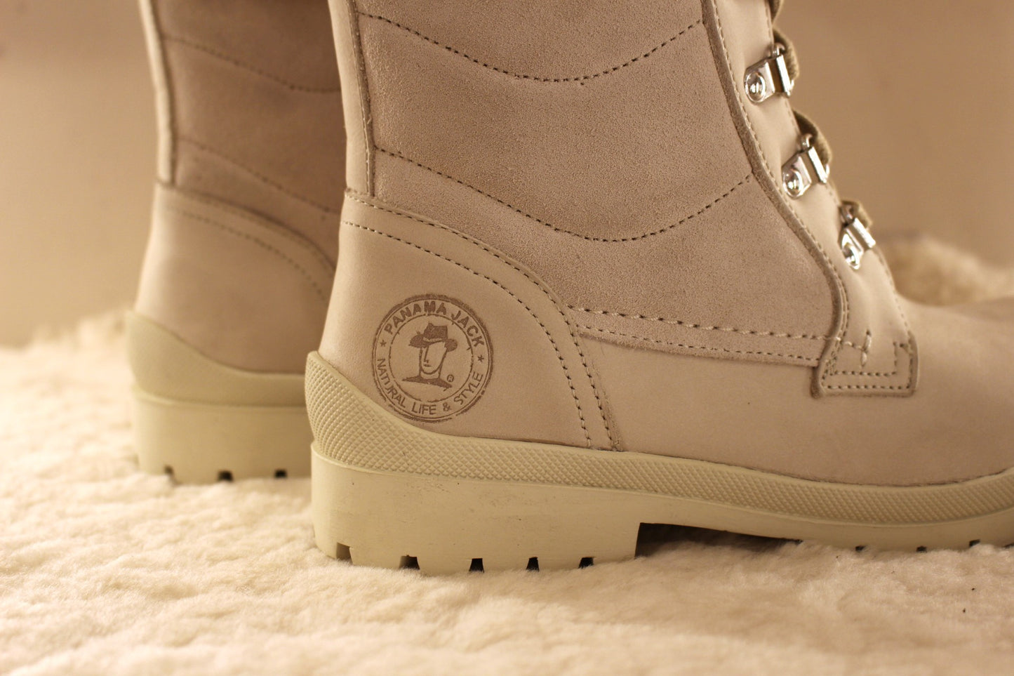 Bottes d'hiver pour femme cuir blanc waterproof PANAMA JACK semelle épaisse