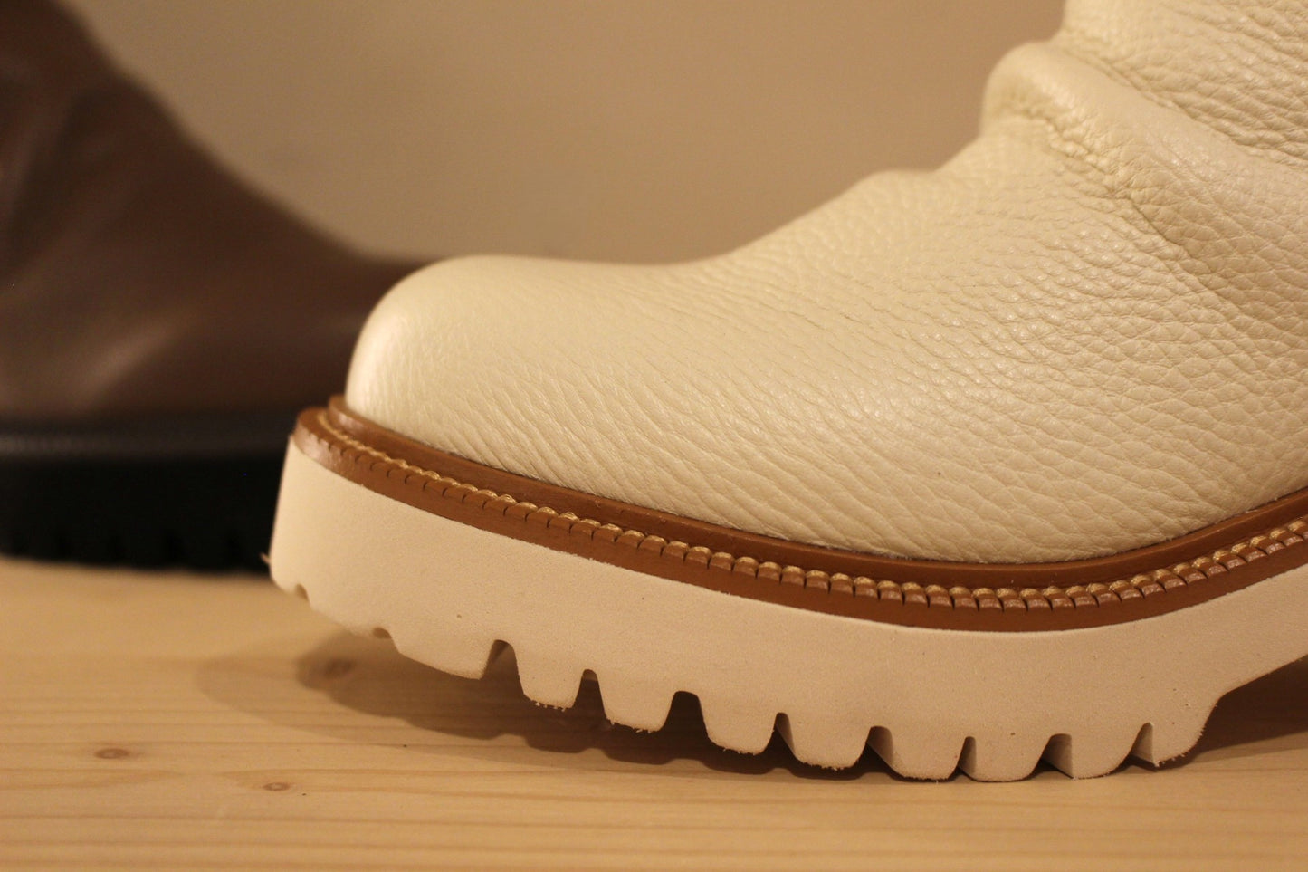 Bottines MAMZELLE cuir écru ou taupe