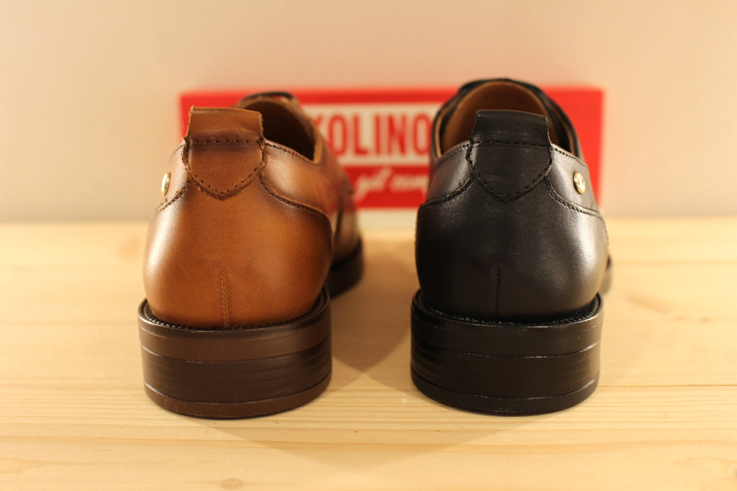 Derby femme PIKOLINOS en cuir marron ou noir chaussures très souple